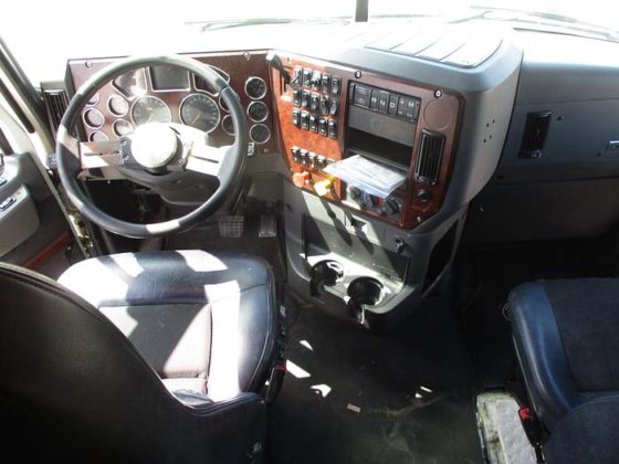 2018 Mack CXU613 8